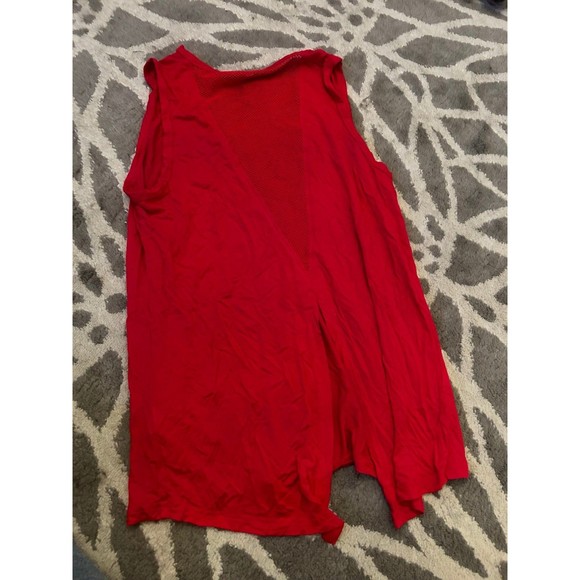 Red Workout Tank Top with Mesh Back Details - Picture 4 of 5